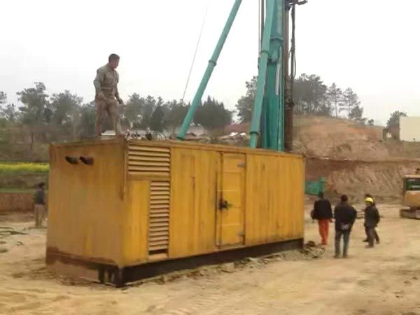 陆丰如何判断水冷式机油散热器密封件是否需要更换？
